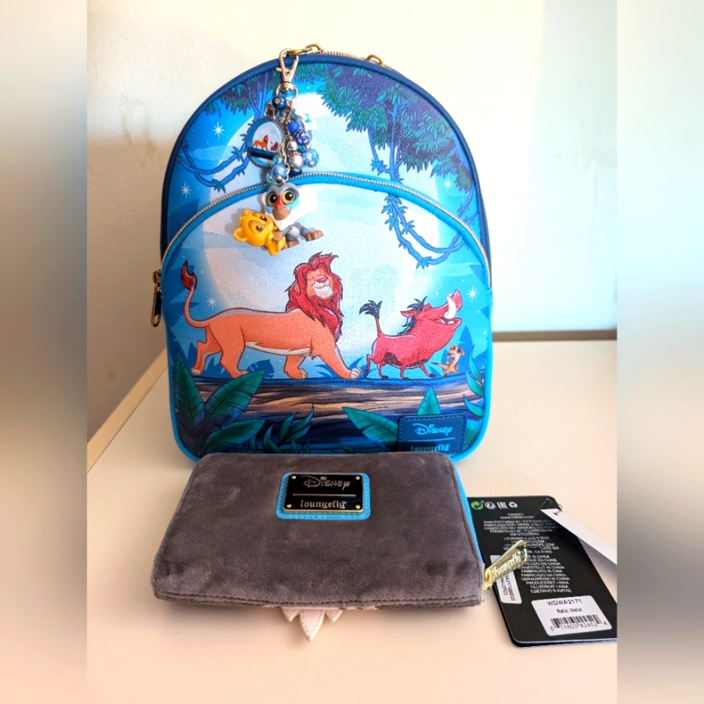 Loungefly Disney The Lion King Hakuna Matata Moon Mini Backpack, Wallet& CHARM - Picture 6 of 16